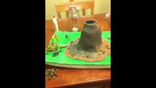 How to make a volcano como hacer un volcán [upl. by Derfliw]