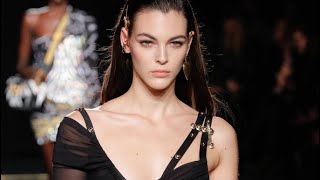 Super Model Vittoria Ceretti x VERSACE ￼Show ！！！ [upl. by Aneekan]