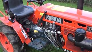 Kubota B7001 Fronthydraulik [upl. by Zerdna938]