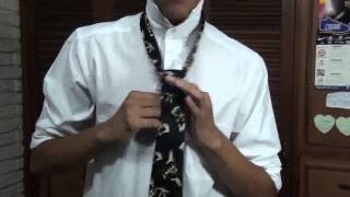 Como hacer un nudo de corbata WINDSOR [upl. by Beatrisa]